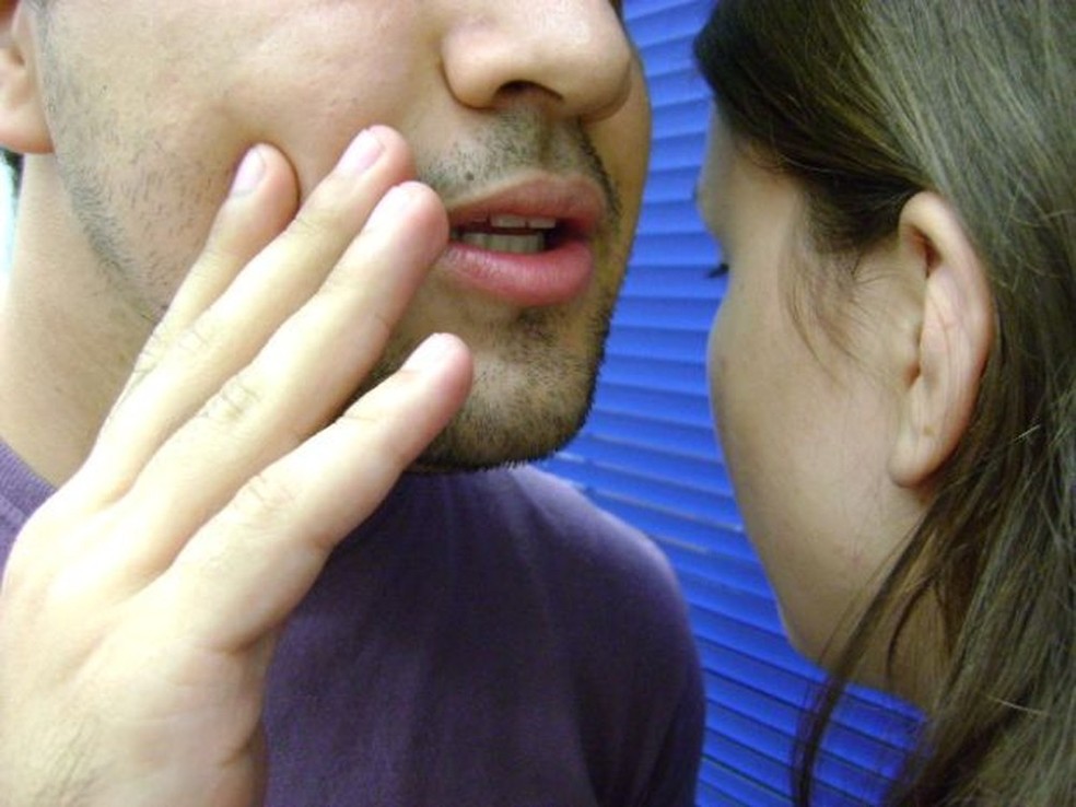 Professora da UFT explica que o dialeto local está em construção e recebe influências de várias regiões do país. Jeitinho de falar do tocantinense mistura expressões de várias regiões do Brasil — Foto: Alan Schneider/ G1