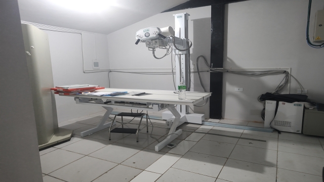 Novo serviço aprimora o atendimento médico e reduz tempo de diagnóstico na região. Sala de raio-x do Pronto Atendimento de Filadélfia-TO. — Foto: Jornal de Filadélfia