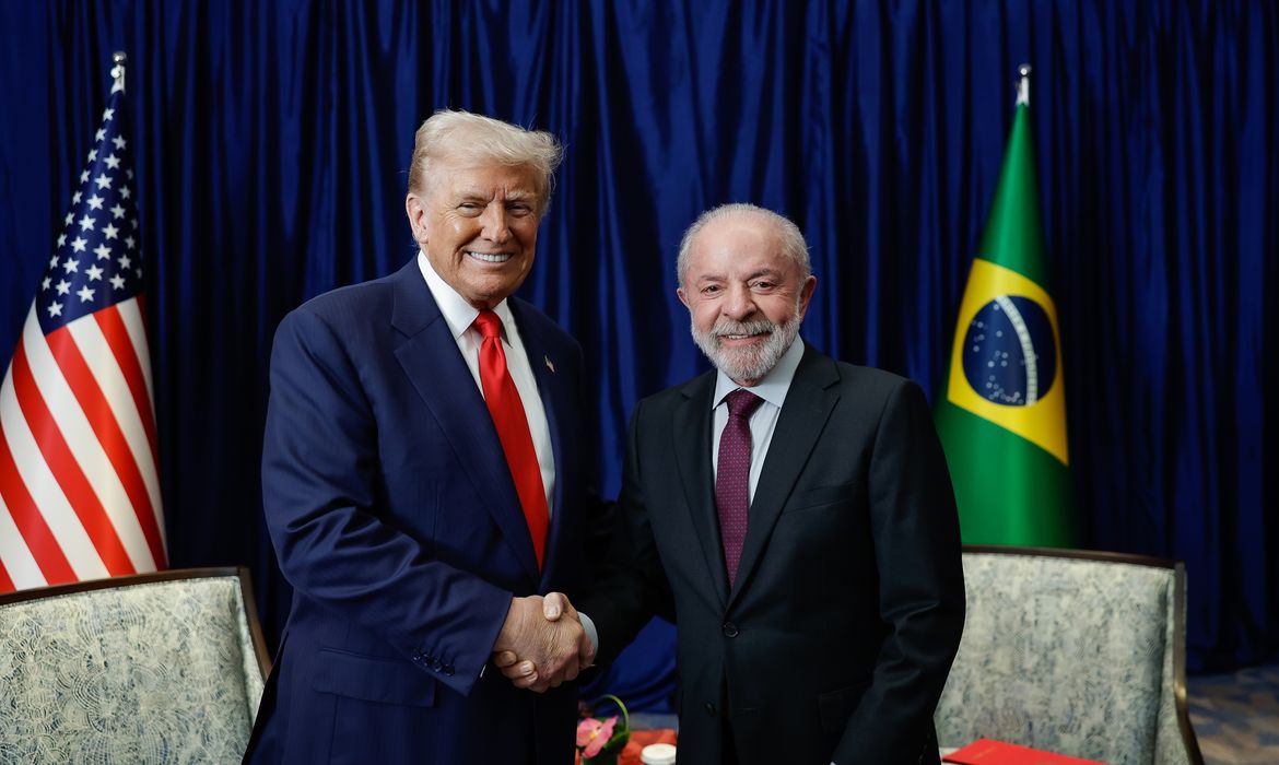 Presidente dos EUA diz que decisão foi tomada após conversa com Lula. Foto: Ricardo Stuckert/PR